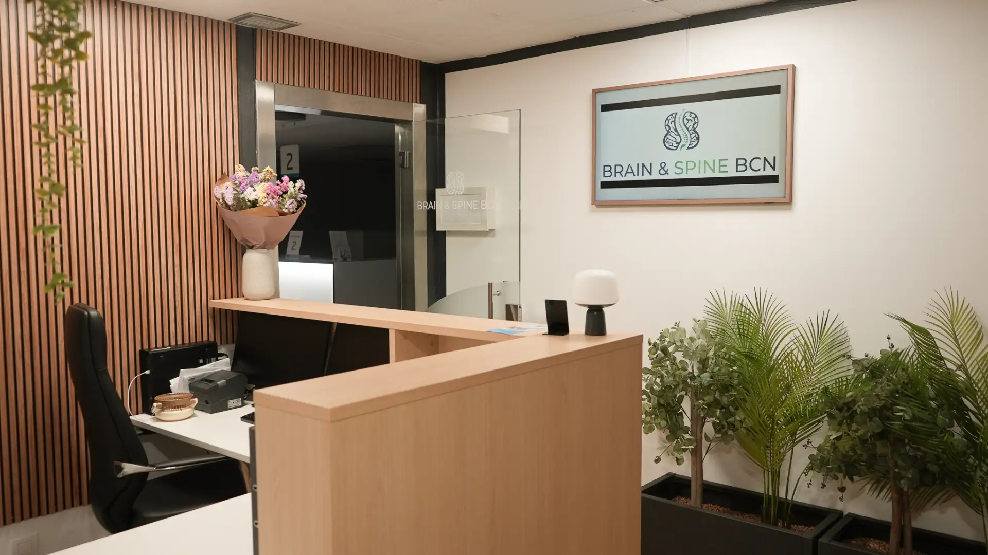 Recepción de la consulta Brain & Spine Barcelona en Hospital El Pilar